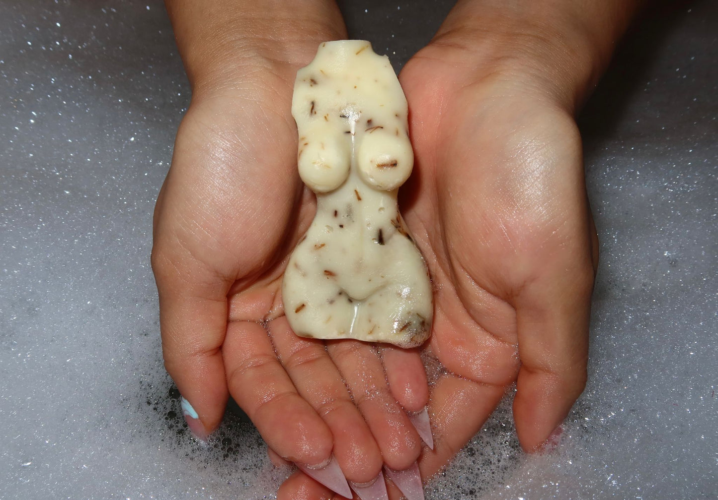 Lav Beauty Bathing Body Bar